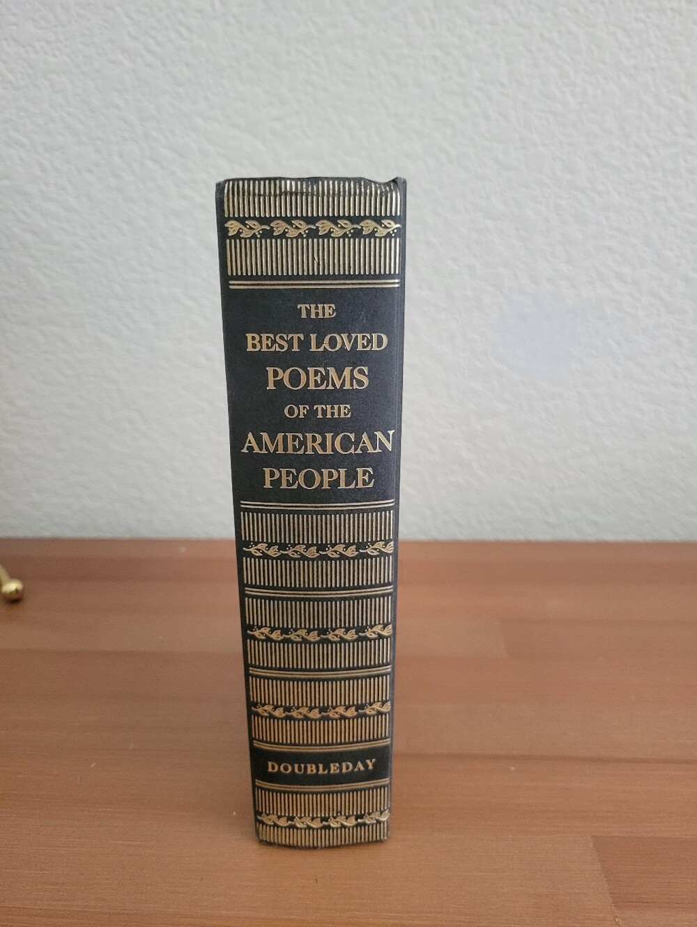 The Best Loved Poems of the American People - Black and Gold Decorative Book